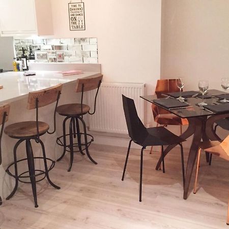 Spacious 1 Bedroom Split Level Old Pub Conversion Tower Bridge London Ngoại thất bức ảnh