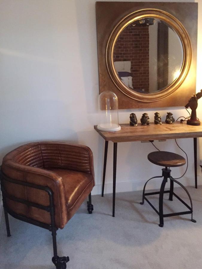 Spacious 1 Bedroom Split Level Old Pub Conversion Tower Bridge London Ngoại thất bức ảnh