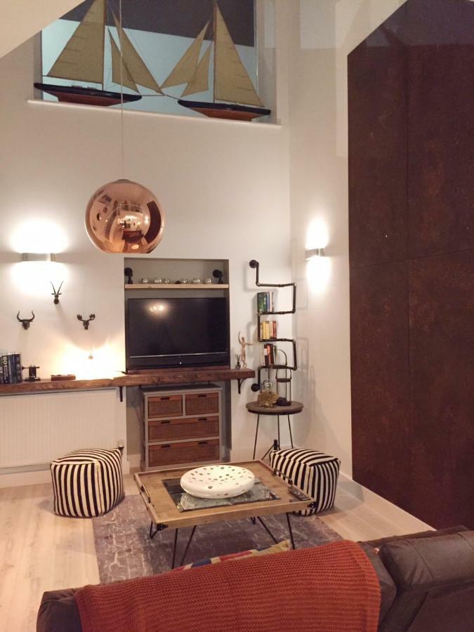 Spacious 1 Bedroom Split Level Old Pub Conversion Tower Bridge London Ngoại thất bức ảnh